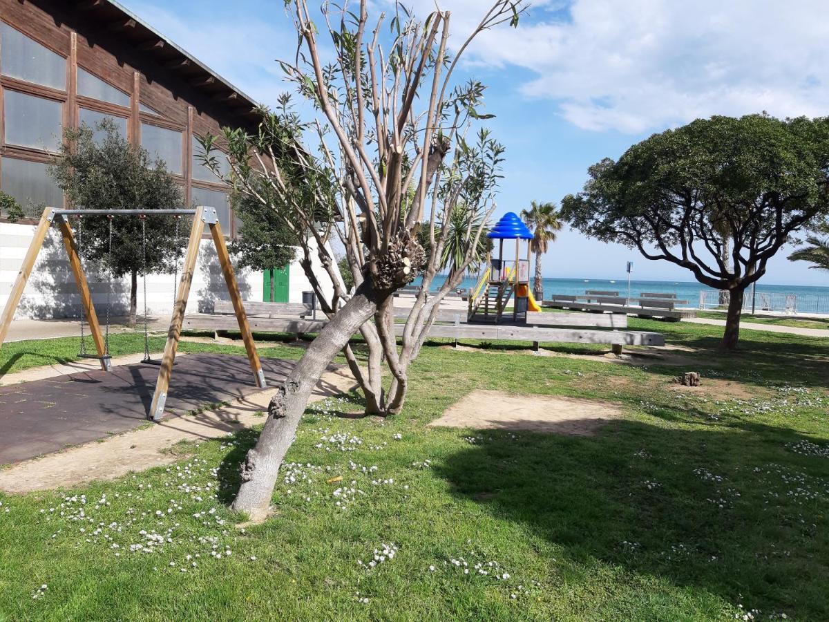 Lamberti Beach Apartment - 150 M From The Sea - Just Renewed - Wifi Savona Exterior foto