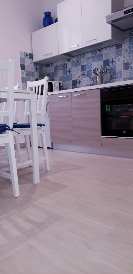 Lamberti Beach Apartment - 150 M From The Sea - Just Renewed - Wifi Savona Exterior foto